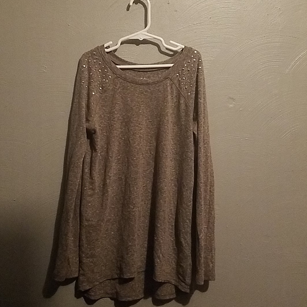 Gray long sleeve with jewels